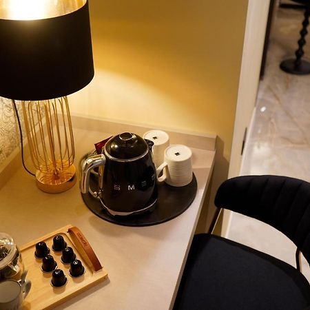 Hotel Arizona Riccione Bagian luar foto