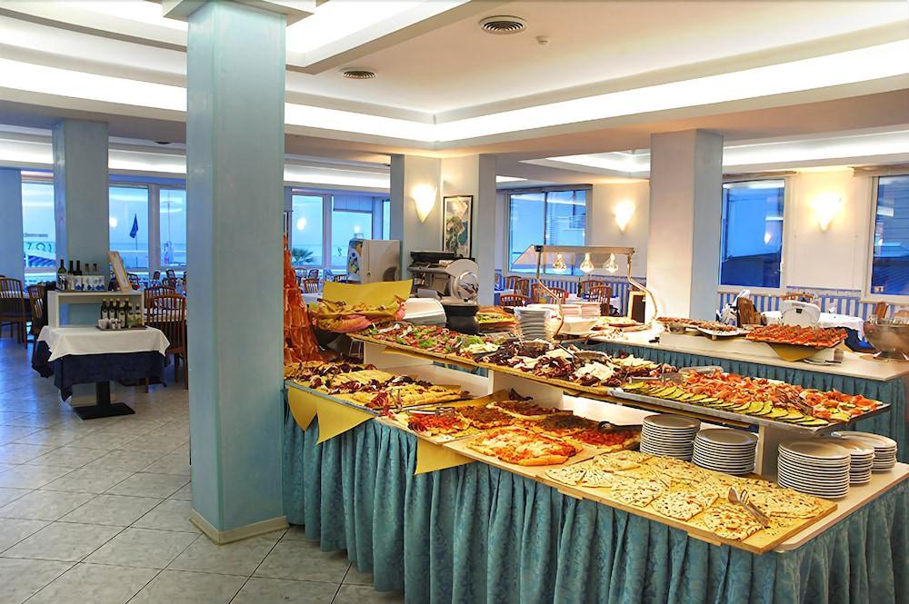 Hotel Arizona Riccione Bagian luar foto