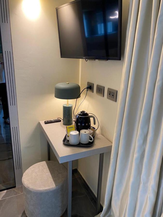 Hotel Arizona Riccione Bagian luar foto