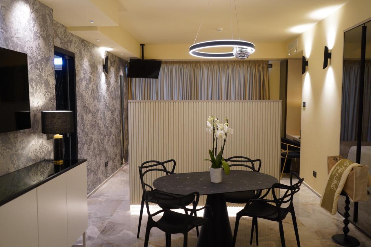 Hotel Arizona Riccione Bagian luar foto