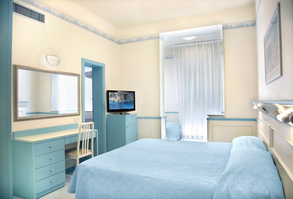 Hotel Arizona Riccione Bagian luar foto