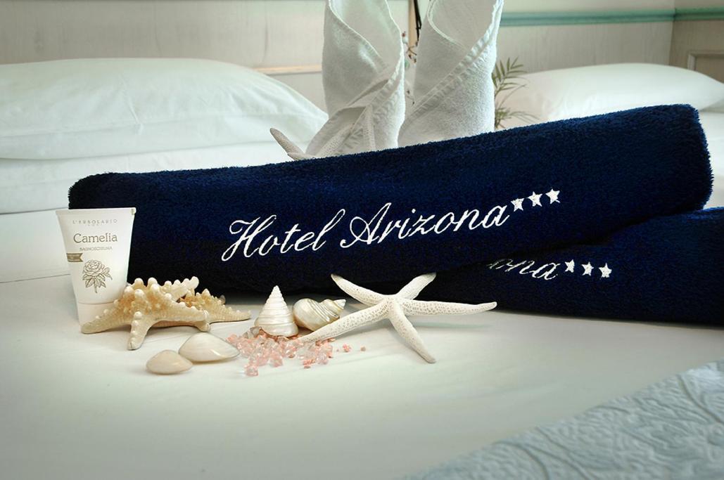 Hotel Arizona Riccione Bagian luar foto
